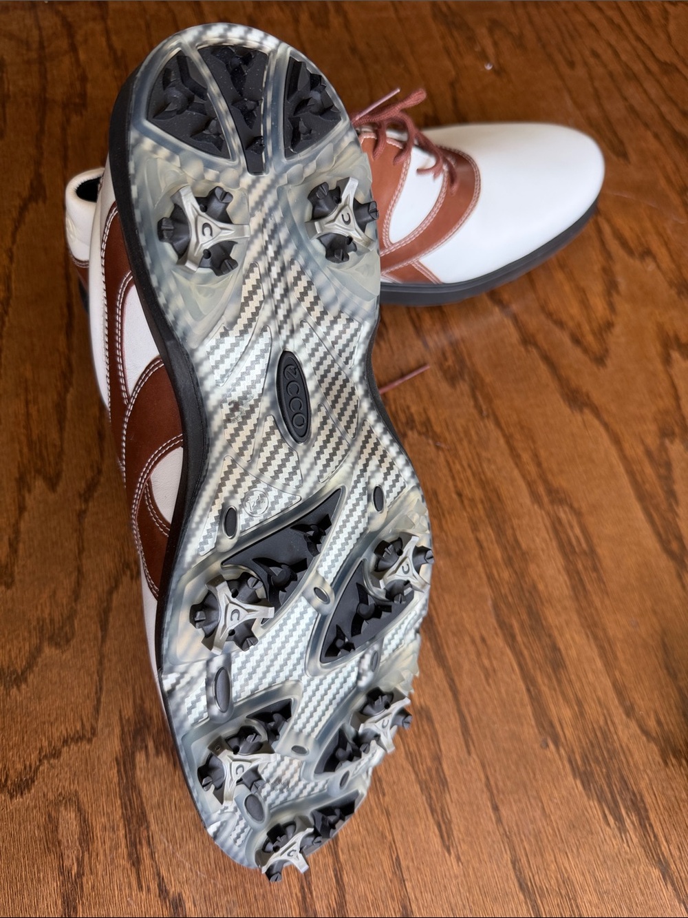 Ecco Men's White and Brown Golf Spiked Shoes - Picture 4 of 4